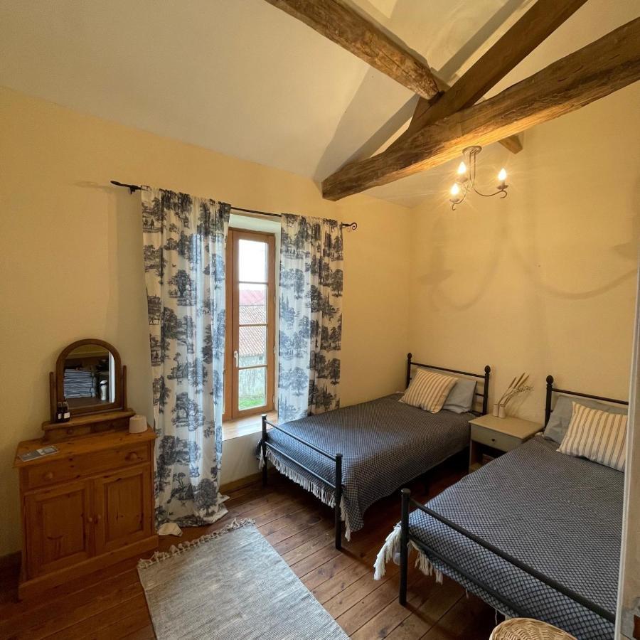 Beautiful Cottage With Private Plunge Pool/Hot Tub - 40 Mins From Puy Du Fou La Chapelle-Saint-Etienne Dış mekan fotoğraf